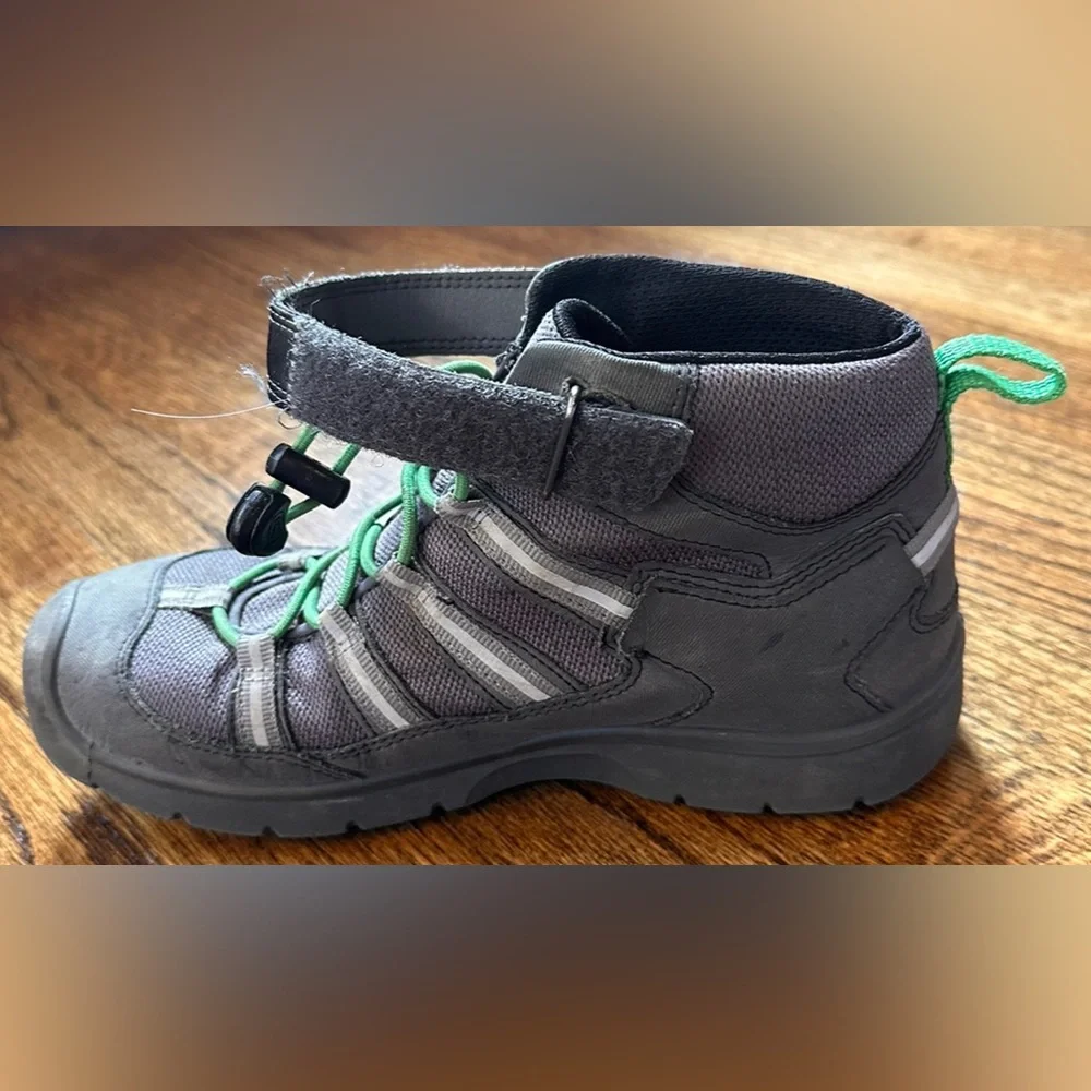 KIDS KEEN Waterproof Gray Hiking Boots - SIZE 4